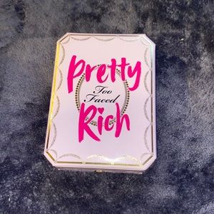 Too faced palette